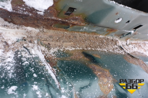 Порог со стойкой левый для Nissan Navara (D40) с 2005-2015г (Навара)