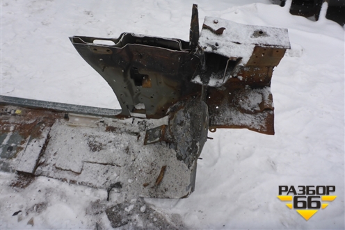 Порог со стойкой левый для Nissan Navara (D40) с 2005-2015г (Навара)