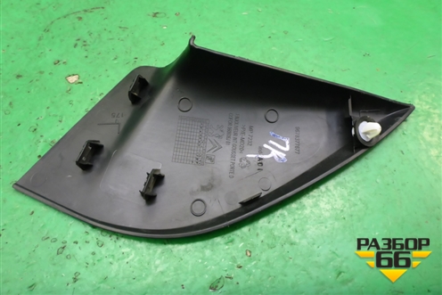 Накладка двери передней правой уголок (9678377677) для Citroen C-Elysee с 2013г
