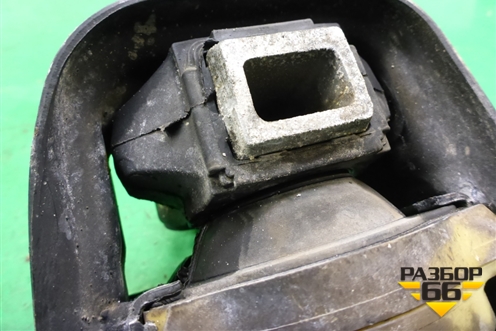 Опора двигателя правая (1.6л EC5) (9681706580) для Citroen C-Elysee с 2013г