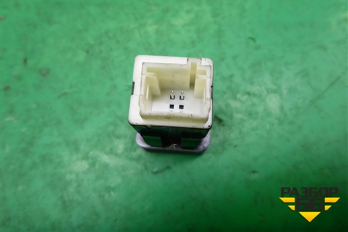 Кнопка открывания багажника (96766105ZD) для Citroen C-Elysee с 2013г
