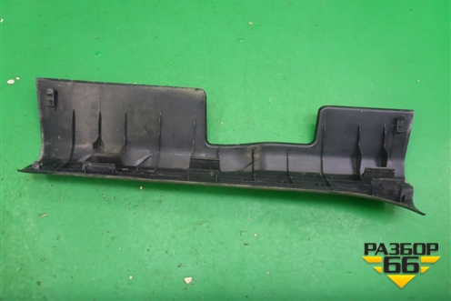 Накладка порога внутренняя переднего правого (7656A036) для Mitsubishi Outlander XL с 2006-2012г