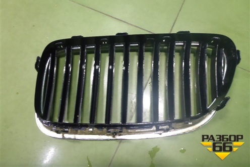 Решетка радиатора правая (до 2013г) (51137200728) для BMW 5-серия F10/F11 с 2009-2016г