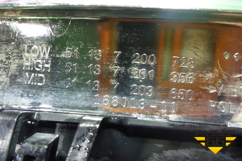 Решетка радиатора правая (до 2013г) (51137200728) для BMW 5-серия F10/F11 с 2009-2016г