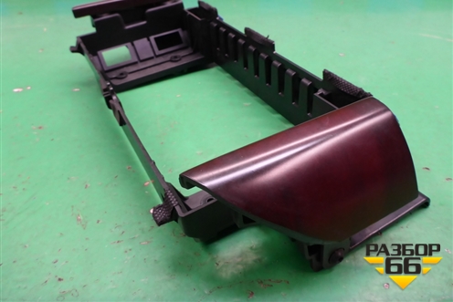 Рамка магнитолы (AH4210E892AA) для Land Rover Range Rover 3 с 2002-2012г