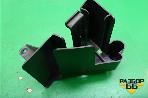 Кронштейн противооткатного упора (71111097068) для Land Rover Range Rover 3 с 2002-2012г