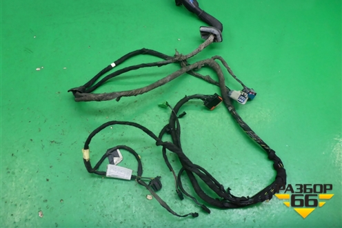 Проводка двери задней правой (AH4214027ABE) для Land Rover Range Rover 3 с 2002-2012г