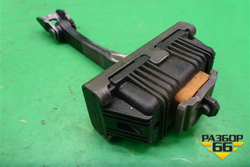 Ограничитель двери передней правой для Land Rover Range Rover 3 с 2002-2012г