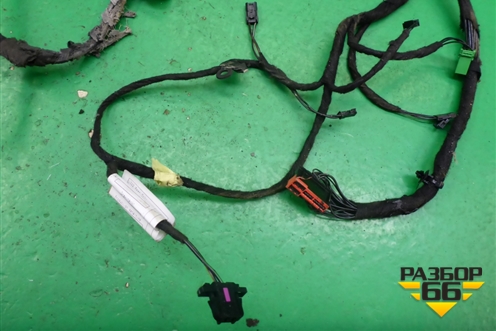 Проводка двери задней левой (AH4214027ABE) для Land Rover Range Rover 3 с 2002-2012г
