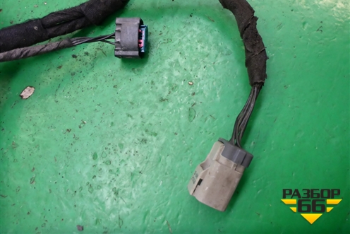 Проводка двери задней левой (AH4214027ABE) для Land Rover Range Rover 3 с 2002-2012г