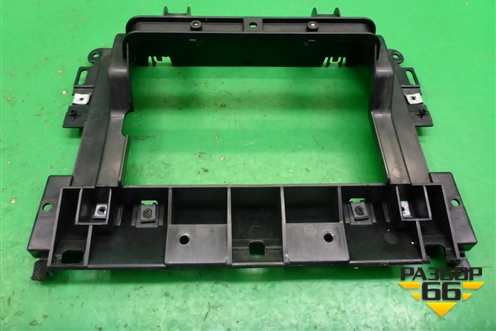Кронштейн (AH4210B838AB) для Land Rover Range Rover 3 с 2002-2012г