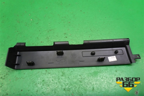 Накладка на торпедо (FAG500480XXX) для Land Rover Range Rover 3 с 2002-2012г