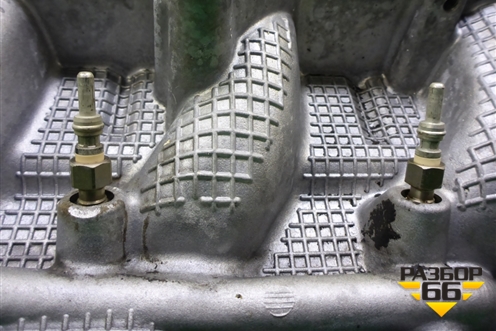 Головка блока цилиндров (левая 448DT , 4.4л) для Land Rover Range Rover 3 с 2002-2012г