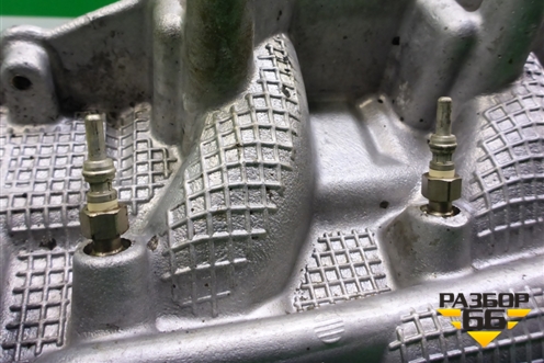 Головка блока цилиндров (правая 4.4л 448DT) для Land Rover Range Rover 3 с 2002-2012г