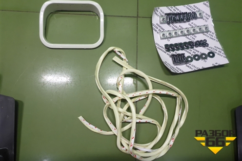 Юбка заднего бампера (до 2015г тюнинг GBT новая) для Toyota Land Cruiser (200) с 2008г
