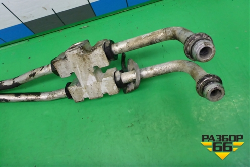 Трубки охлаждения КПП (BH427R081A) для Land Rover Range Rover 3 с 2002-2012г