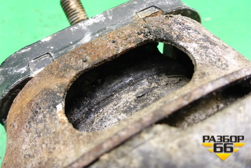Опора двигателя (4.4л 448DT) (7H426A003AB) для Land Rover Range Rover 3 с 2002-2012г