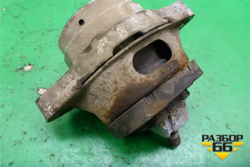 Опора двигателя (4.4л 448DT) (7H426A003AB) для Land Rover Range Rover 3 с 2002-2012г