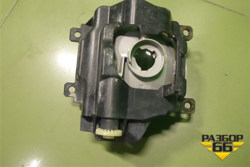 Фара противотуманная правая (после 2012г до 2015г) (8121060180) для Toyota Land Cruiser (200) с 2008г