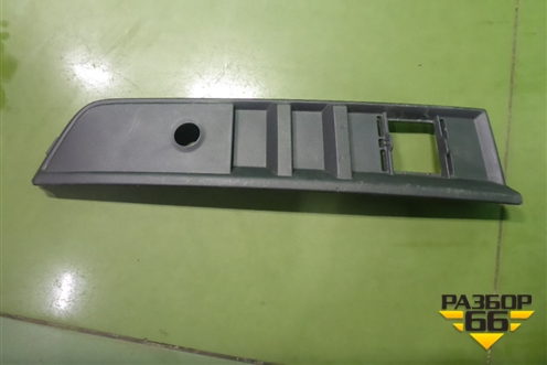 Накладка переднего бампера правая (5L0853666B) для Skoda Yeti с 2009г