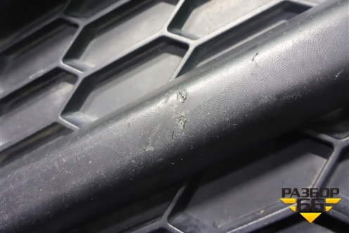Накладка переднего бампера правая (71103T1EG0) для Honda CR-V(RM) с 2012г