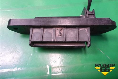 Кнопка открывания багажника (наружняя) для Mitsubishi Outlander XL с 2006-2012г
