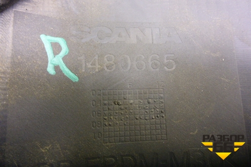 Обшивка стойки лобового стекла правая  (1480665) для Scania  5 R Series с 2004-2016г