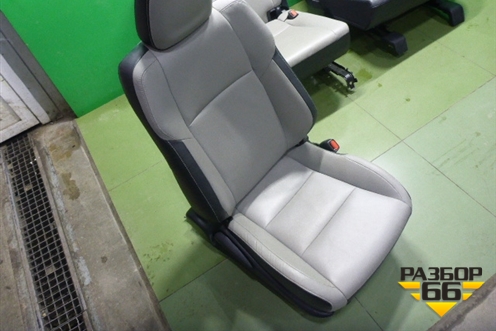Сиденья комплект для Toyota Rav-4 с 2012-2019г