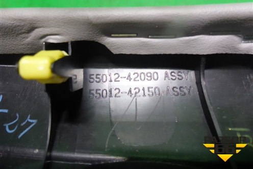 Накладка на торпедо (5501242090) для Toyota Rav-4 с 2012-2019г