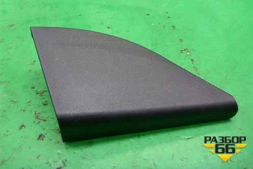 Накладка двери передней правой уголок (6749142070) для Toyota Rav-4 с 2012-2019г