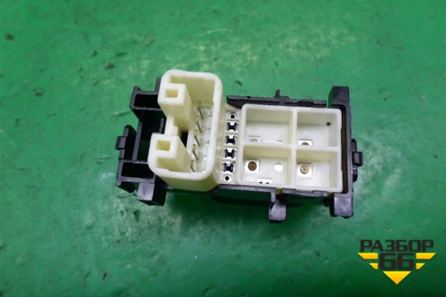 Кнопка стеклоподъёмника для Toyota Rav-4 с 2012-2019г