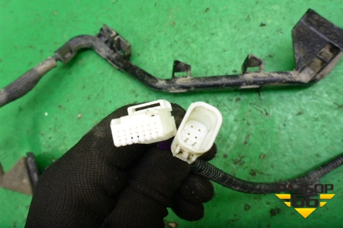 Проводка (задняя на антенну после 2015г) (8218342040) для Toyota Rav-4 с 2012-2019г