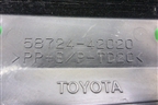 Пыльник заднего бампера левый (после 2015г) (5872442020) для Toyota Rav-4 с 2012-2019г