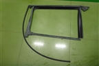 Уплотнитель стекла двери задней левой (новый) (5L0839431K) для Skoda Yeti с 2009г