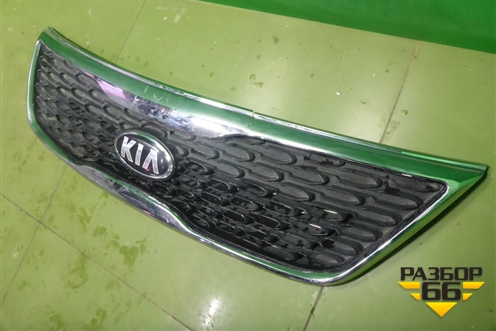 Решетка радиатора (после 2012г) (863502P500) для Kia Sorento II с 2009-2021г (Соренто 2)