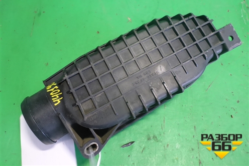 Воздуховод (4H2Q6K770BB) для Land Rover Discovery 3 с 2004-2009г