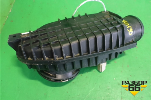 Воздуховод (4H2Q6K770BB) для Land Rover Discovery 3 с 2004-2009г