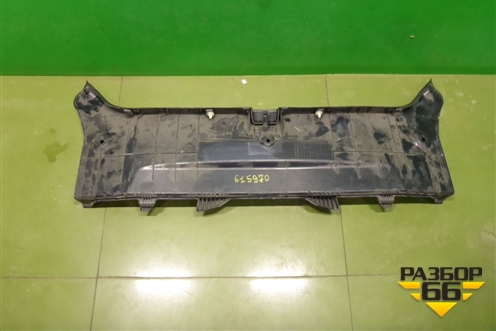 Обшивка багажника на заднюю панель (5838733111) для Toyota Camry V50 с 2011-2018г