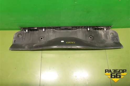 Обшивка багажника на заднюю панель (хэтчбек) (BM51A40352ABW) для Ford Focus 3 с 2011г