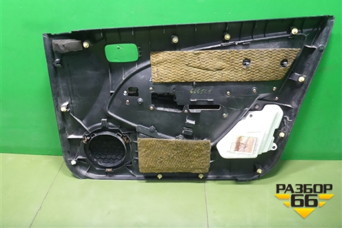Обшивка двери передней левой под электрику (MR456049) для Mitsubishi Outlander с 2002-2009г