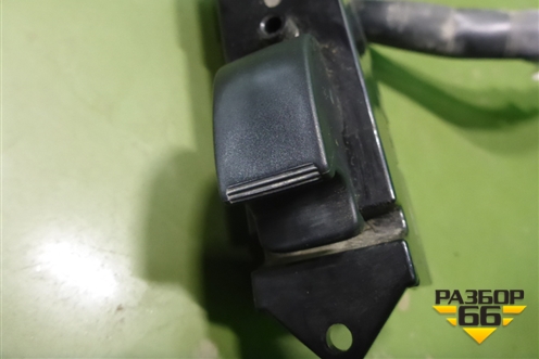 Кнопка стеклоподъёмника (MR502237) для Mitsubishi Outlander с 2002-2009г