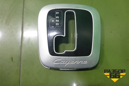 Накладка внутренняя (на консоль) для Porsche Cayenne с 2003-2010г