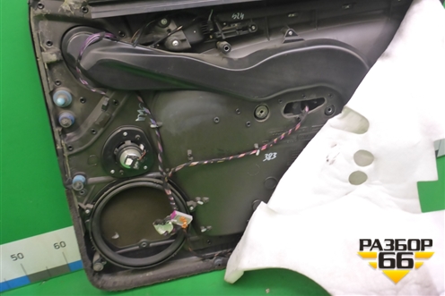 Обшивка двери передней левой под электрику (7L5867011) для Porsche Cayenne с 2003-2010г