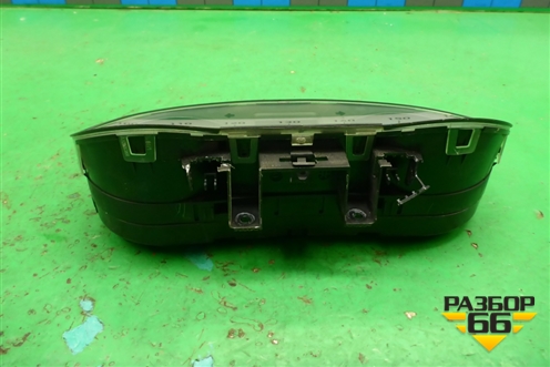 Щиток приборов МКПП (6RU920861) для Volkswagen Polo (седан) с 2010г