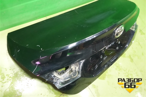 Крышка багажника (6440133760) для Toyota Camry V70 с 2017г
