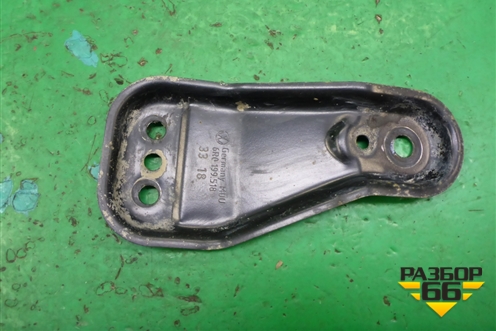 Кронштейн рычага правый (6R0199518) для Volkswagen Polo (седан) с 2010г