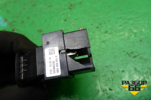 Кнопка стеклоподъёмника (6RU959855A) для Volkswagen Polo (седан) с 2010г