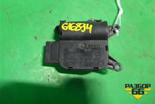 Моторчик заслонки отопителя (0132801320) для Volkswagen Touareg c 2002-2010г