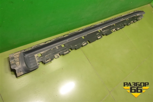 Накладка подножки правой (5170160120) для Toyota Land Cruiser (200) с 2008г