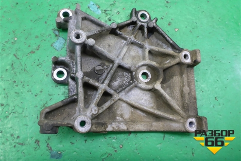 Кронштейн компрессора кондиционера (1.3л 4G13) (MR360566) для Mitsubishi Lancer-9  с 2003-2008г